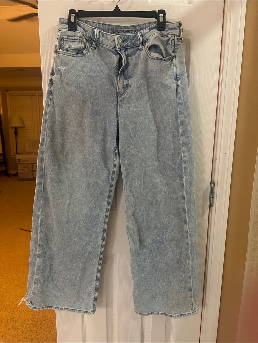 American Eagle Outfitters Light Blue Wide-Leg Jeans - Picture 1 of 1